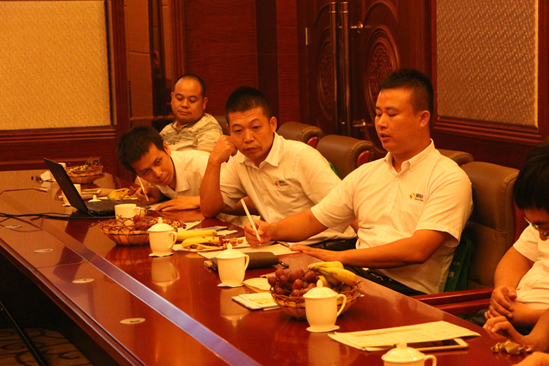 太陽(yáng)能路燈，太陽(yáng)能價(jià)格，太陽(yáng)能廠家