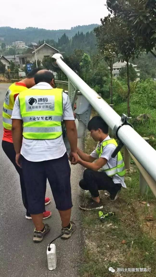 太陽(yáng)能路燈，太陽(yáng)能路燈廠家，太陽(yáng)能路燈價(jià)格，太陽(yáng)能平板燈，光伏照明，道路照明，助力新農(nóng)村建設(shè)，太陽(yáng)能路燈優(yōu)質(zhì)服務(wù)商