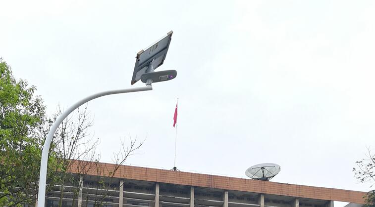 決定太陽能路燈價(jià)格的因素。