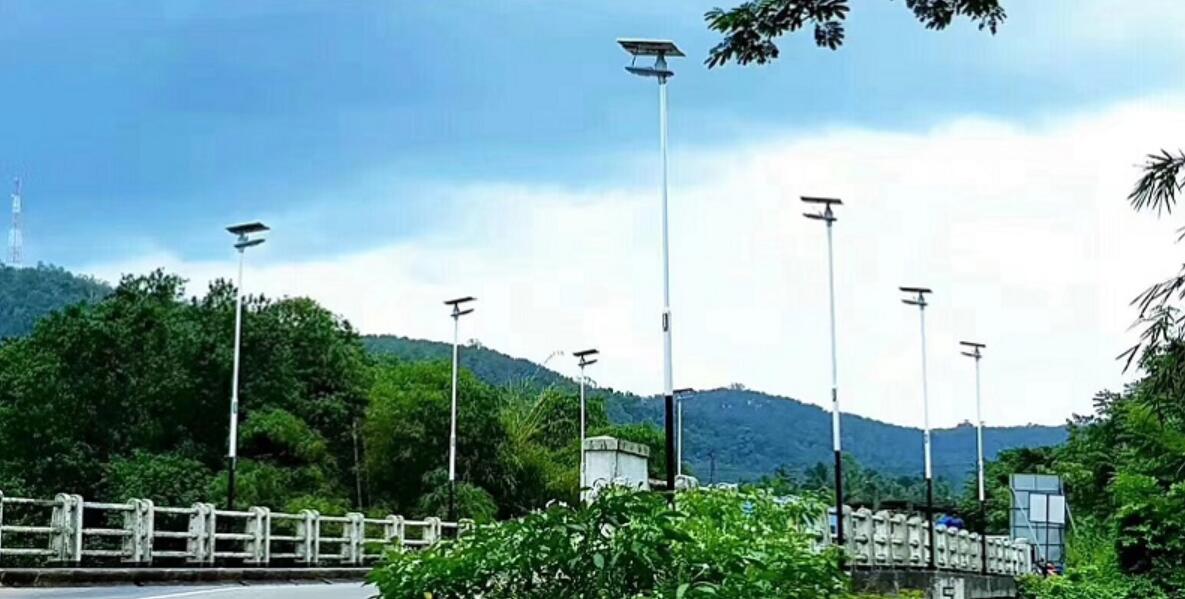 太陽能路燈廠家的優勢